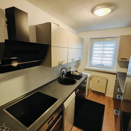 Schoenes Fuer Reisende Und Berufstaetige Apartment