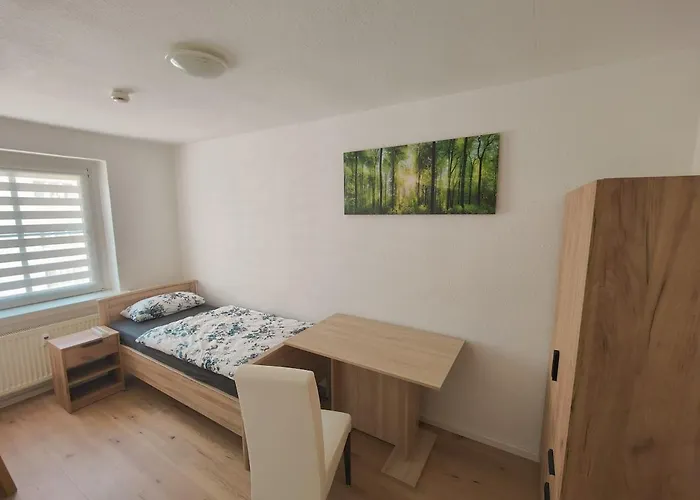 Schoenes Fuer Reisende Und Berufstaetige Lägenhet